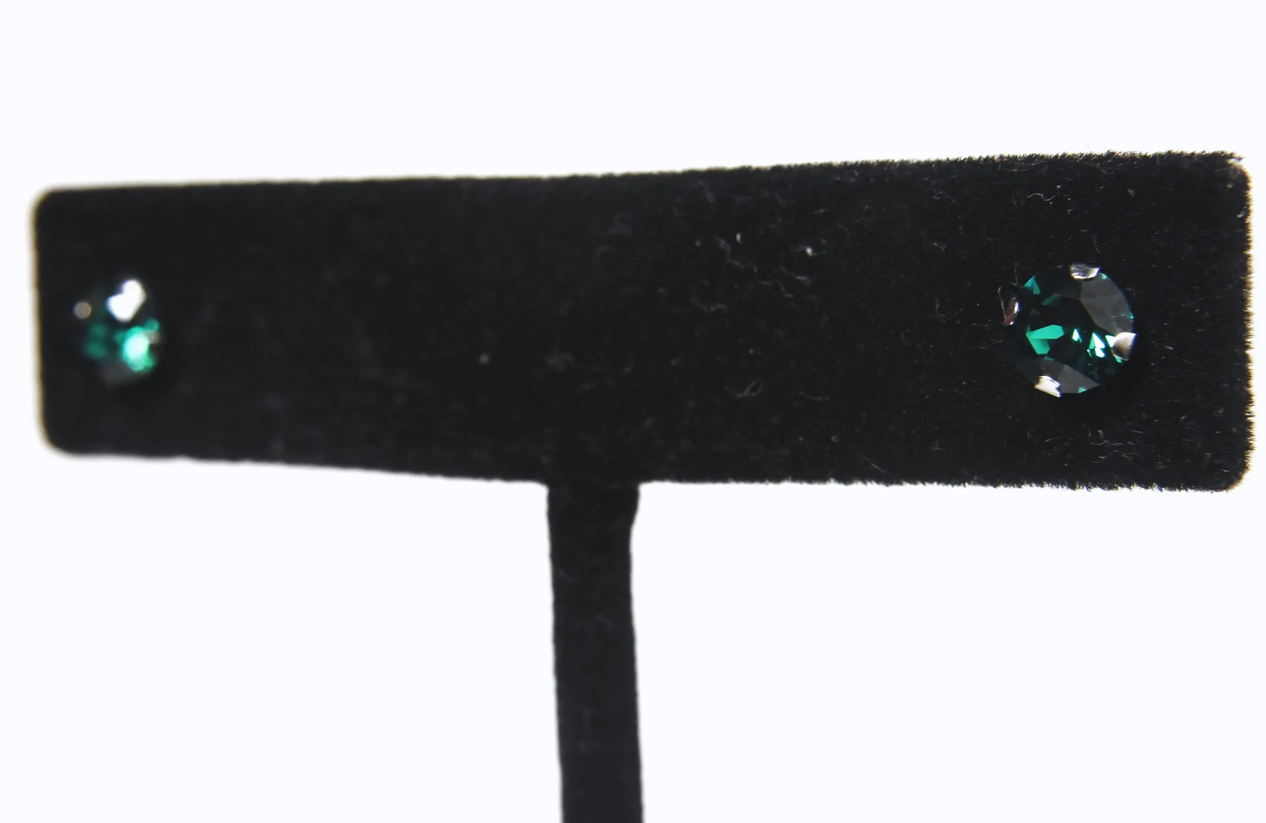 10k White Gold Dark Green Crystal Stud Earrings