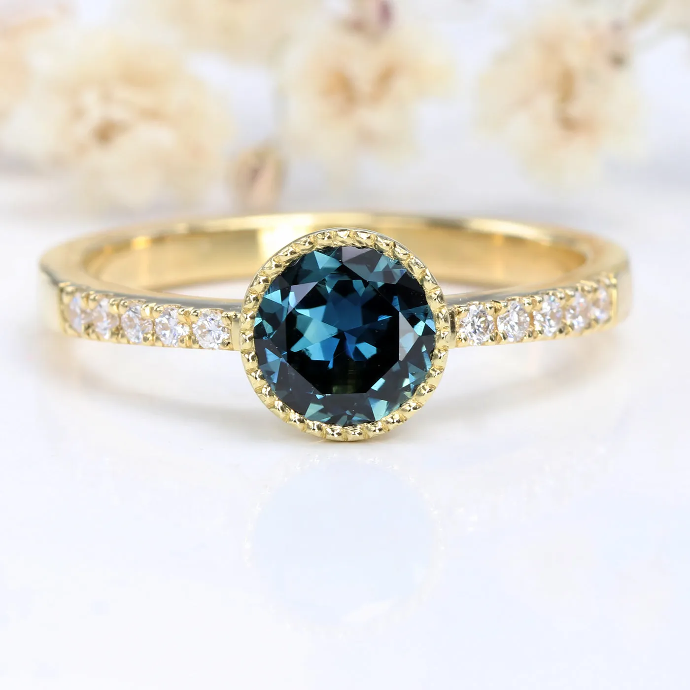 18ct Gold Parti Sapphire & Pavé Diamond Band Solitaire Engagement Ring (Size L, Resize L 1/2 - M)