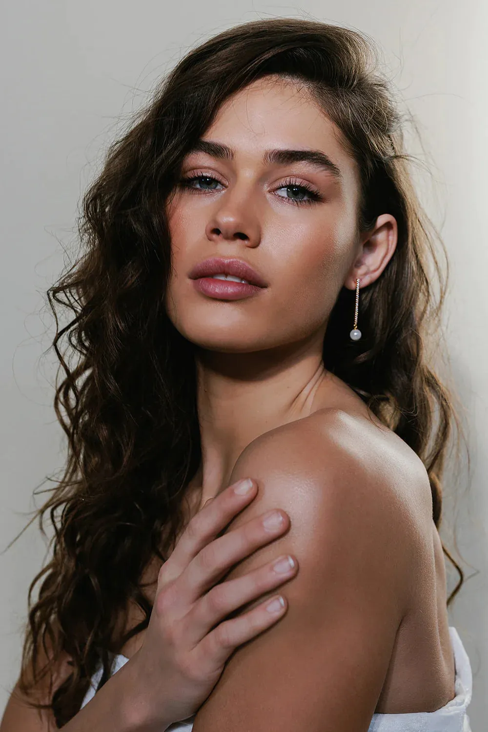 Amélie George Stella Earrings, Gold