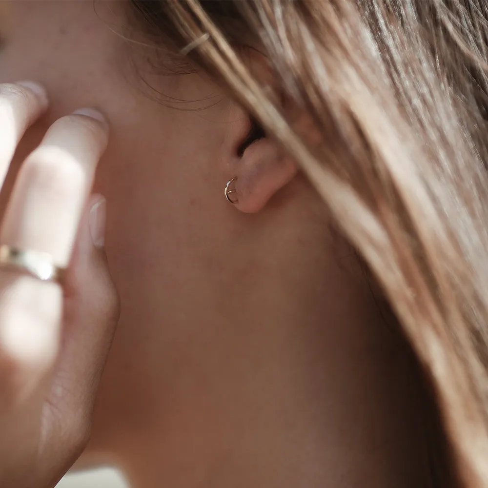 Arc Stud Earring - Solid 14kt