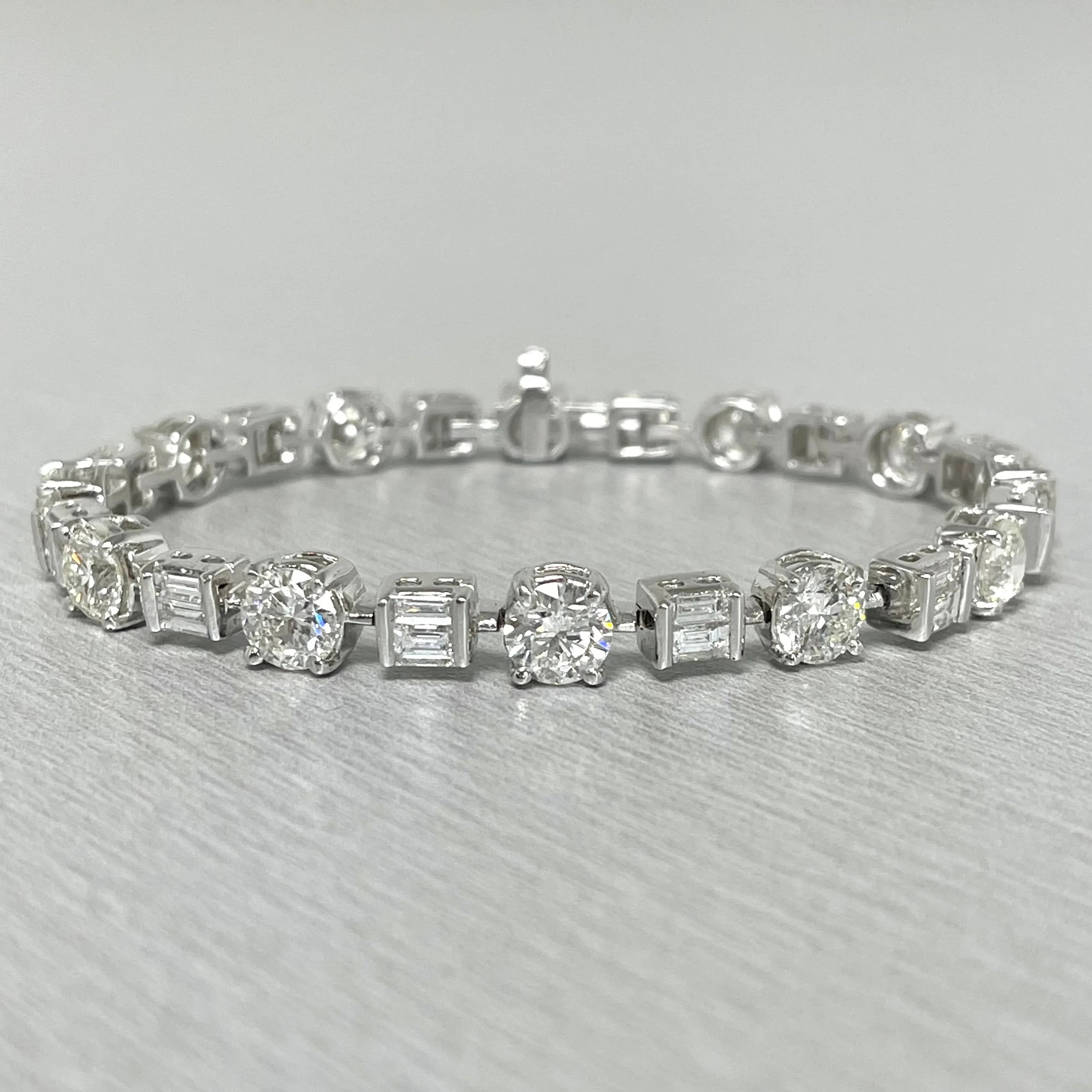Beauvince Azea Diamond Tennis Bracelet 11.18 Carat Diamonds in White Gold