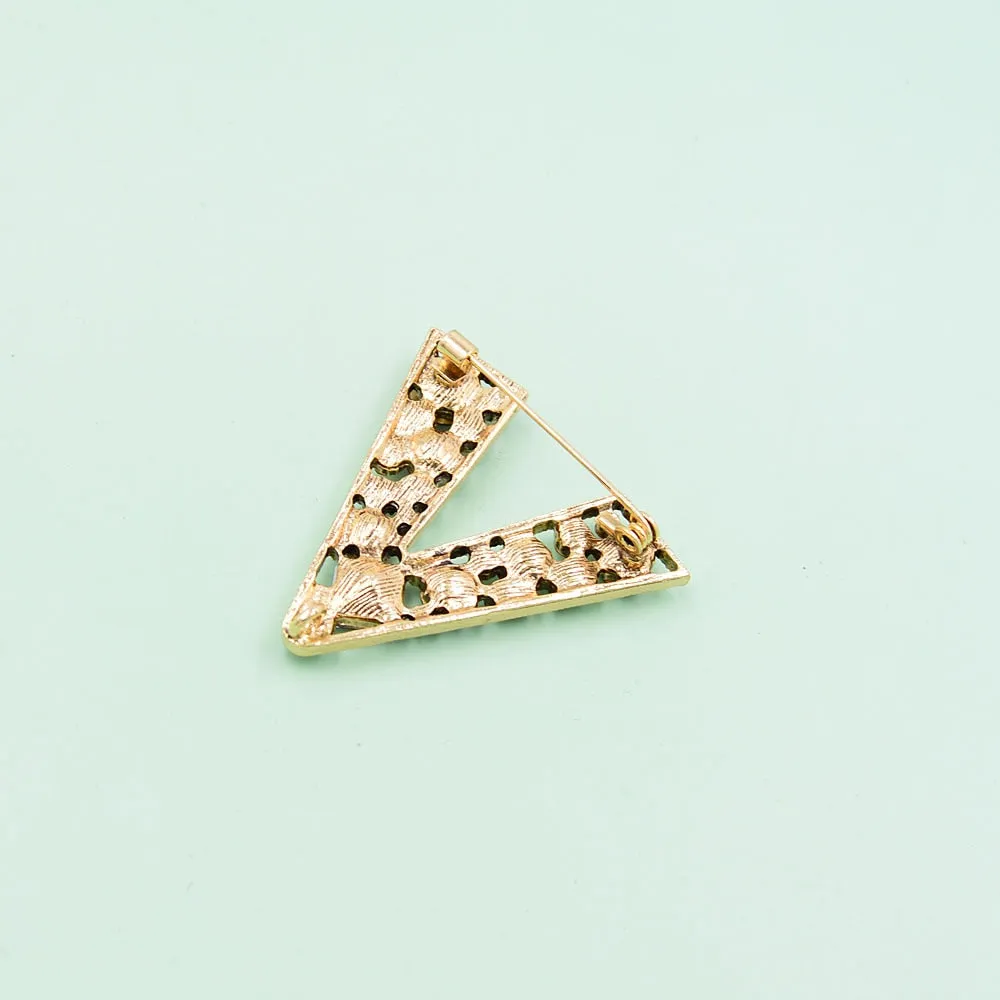 Crystal Letter V Brooches For Women Vintage Shining Fashion Pin Coat Accessories