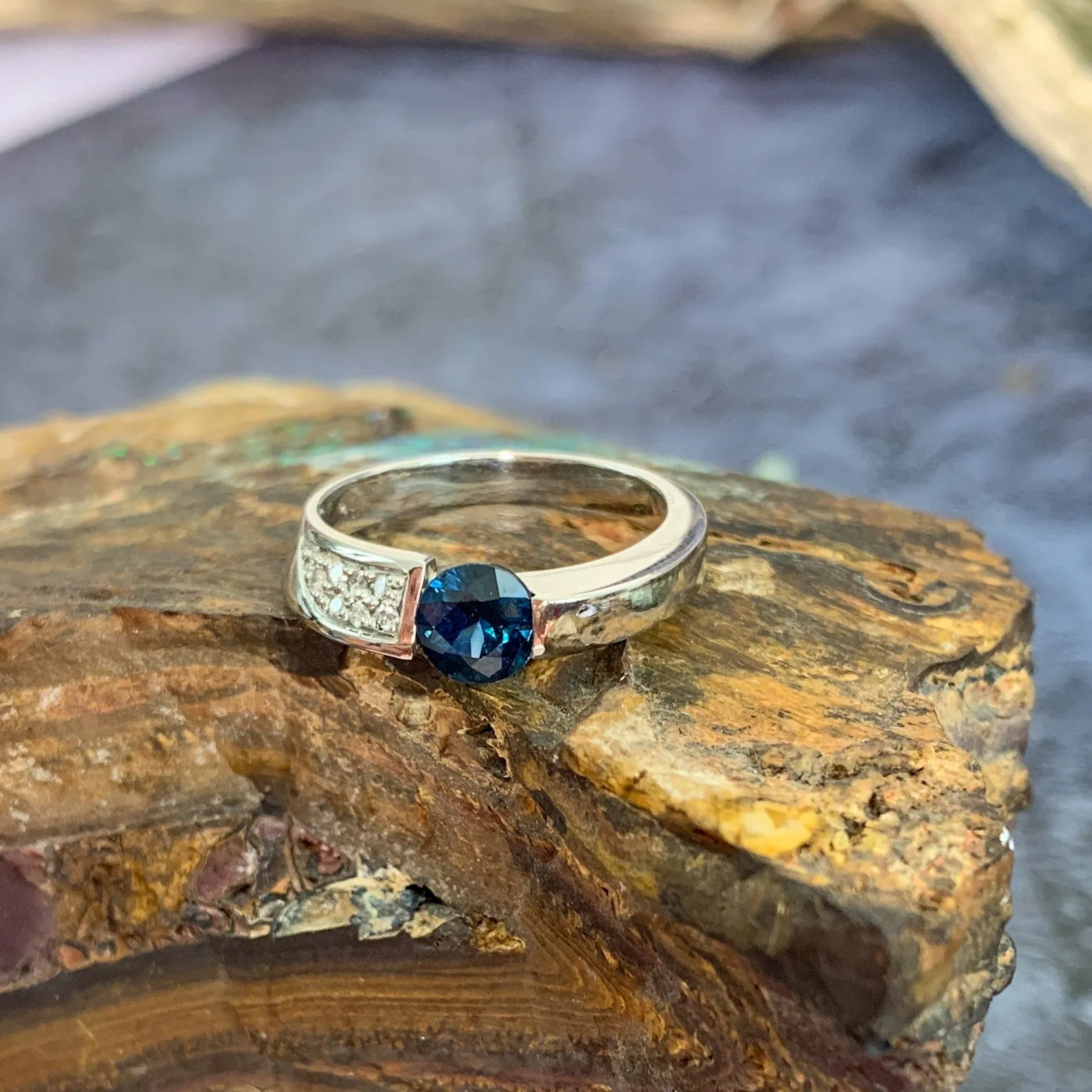 One Platinum ring 0.92ct Australian Sapphire and Diamond ring