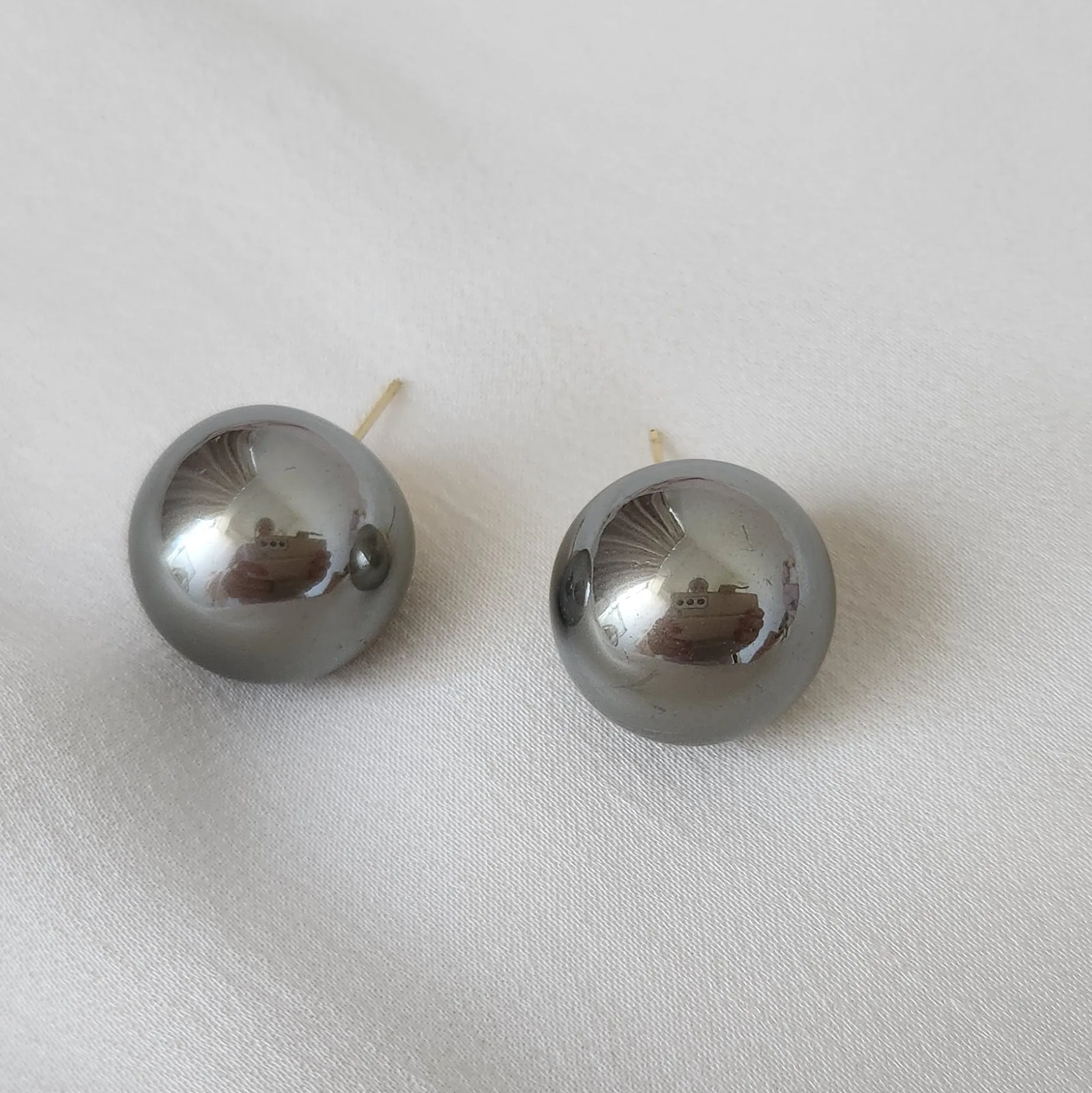 Pearl Studs Earrings Grey | Style No. 203