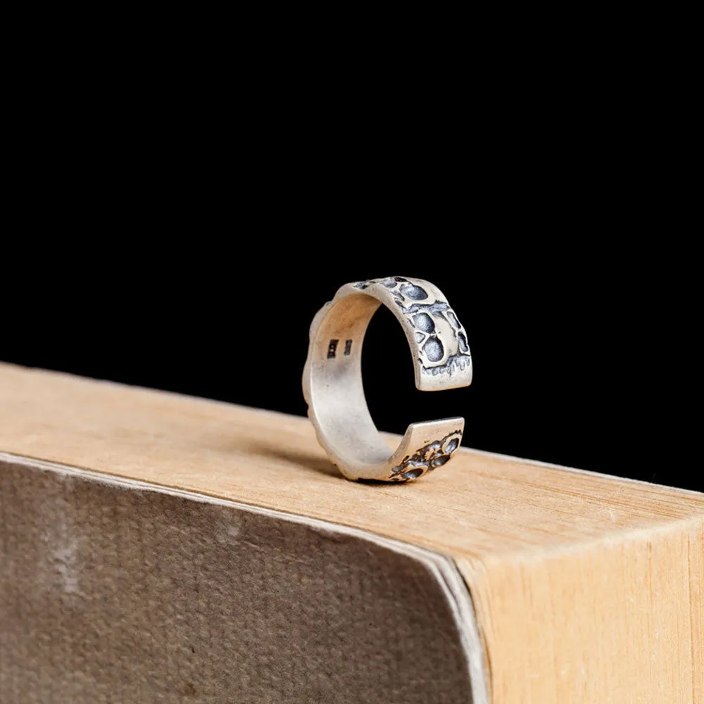 SOLID 925 STERLING SILVER AGED 5mm GOTHIC 3d SKULL HEADS BAND RING