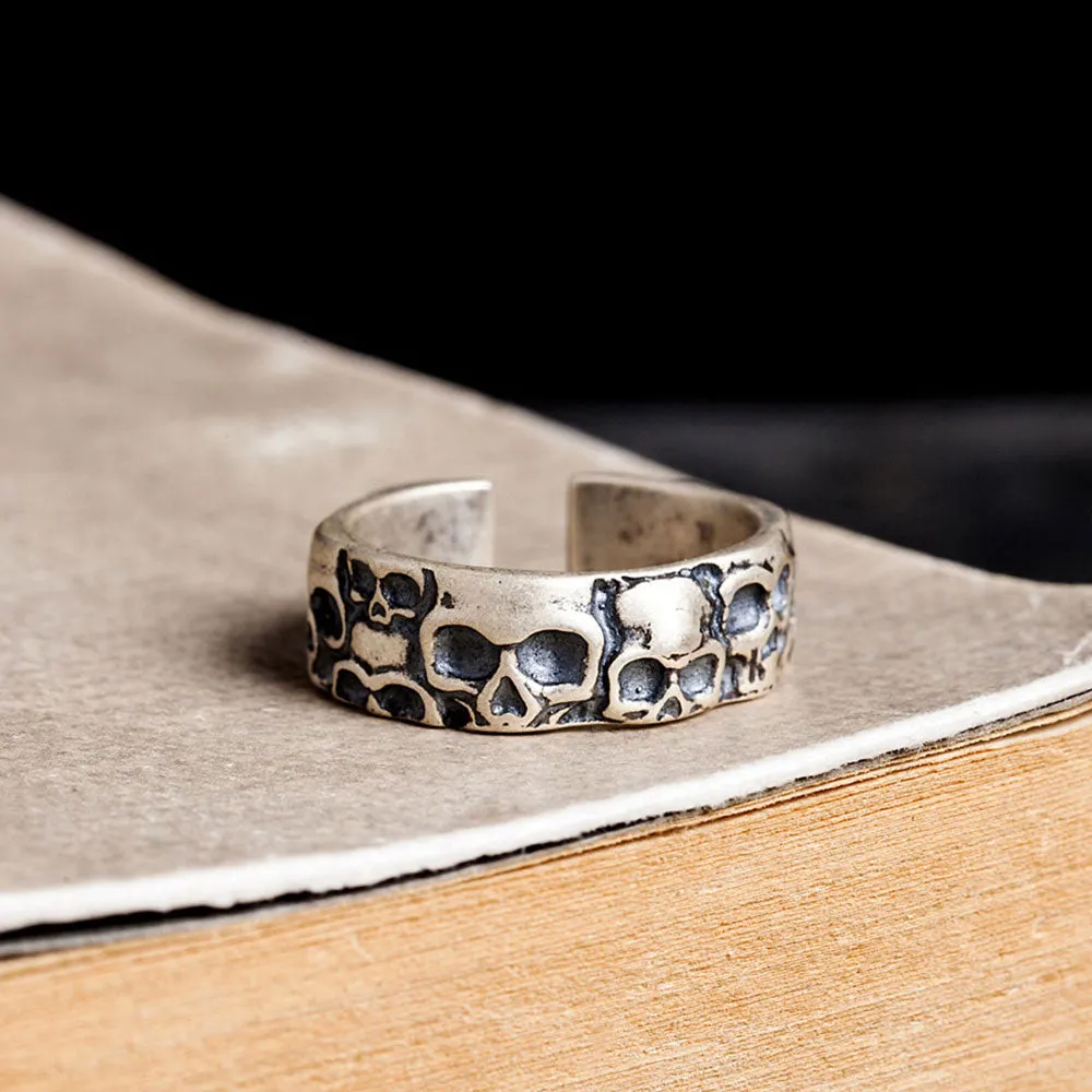 SOLID 925 STERLING SILVER AGED 5mm GOTHIC 3d SKULL HEADS BAND RING