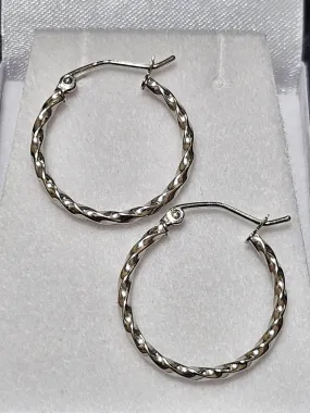 White Gold Twisted Hoop Earrings - 14Kt - TE565